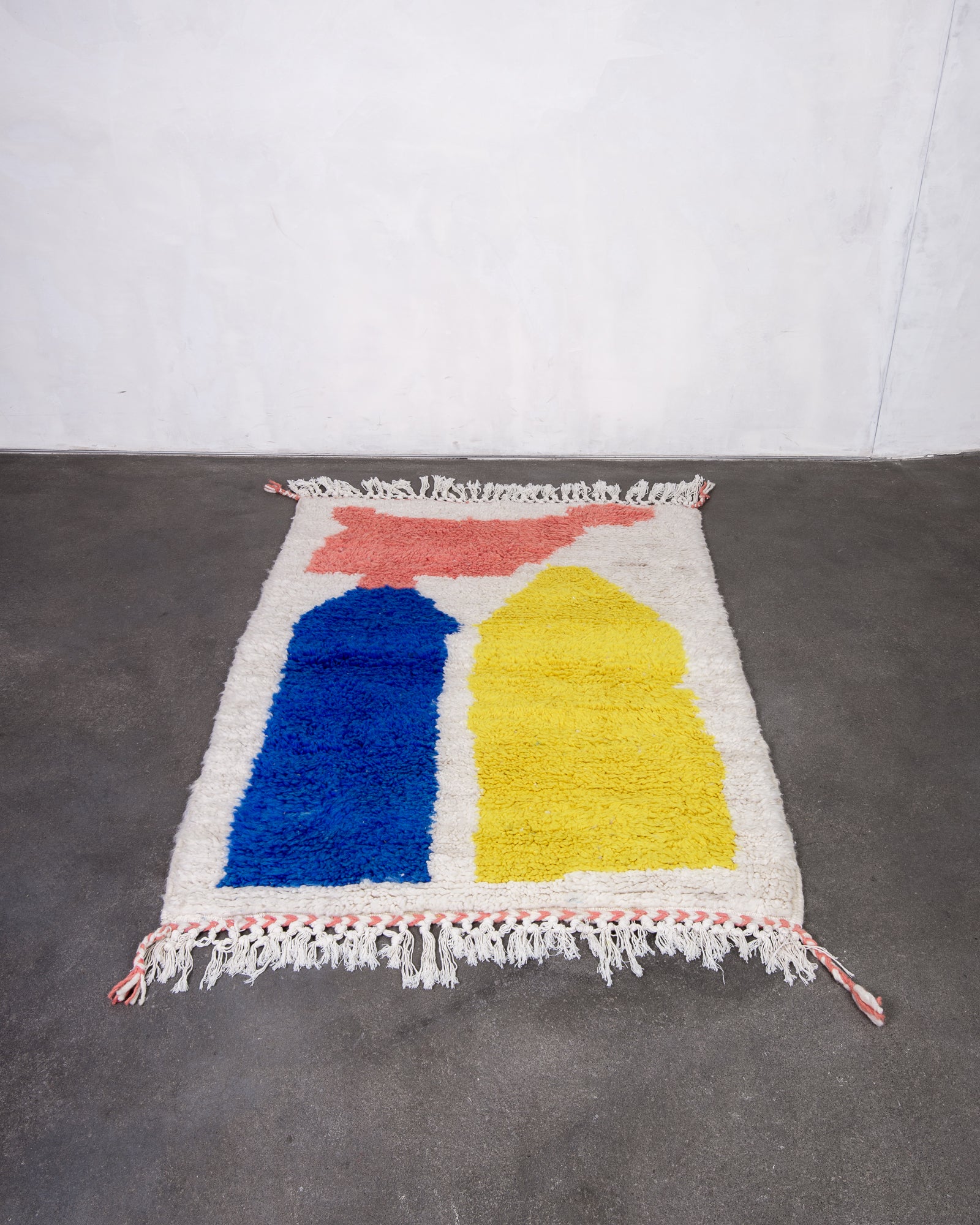 Modern designer handcrafted Berber rug from morocco Beniourain with beautiful colors and patterns